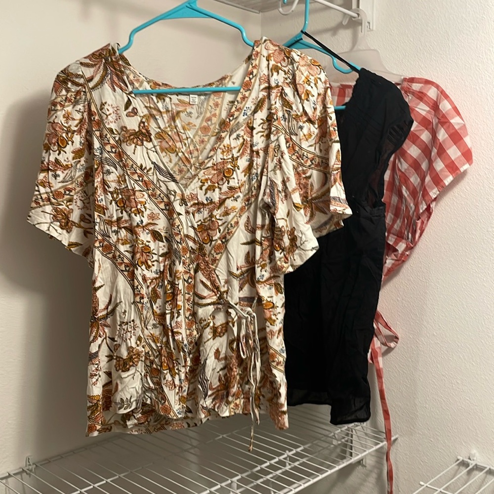 MOVING SALE ALL MUST GO: Blouse bundle!